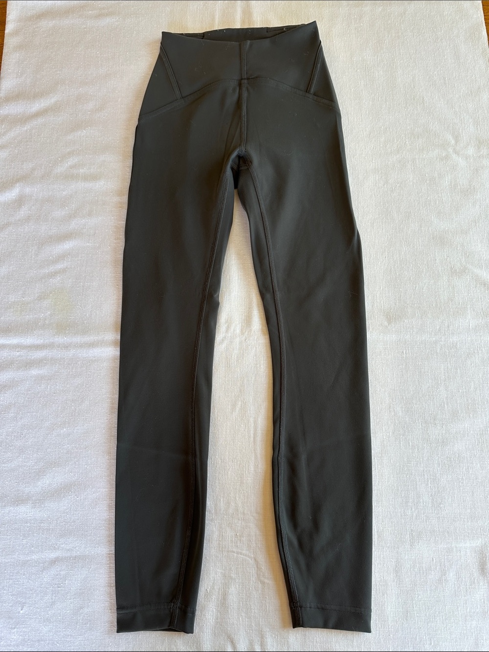 Lululemon InStill Tight 0 Graphite Grey